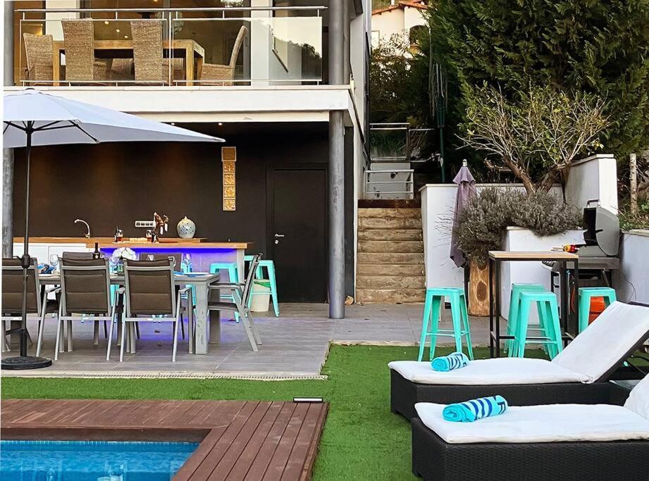 Tranquil Large 6 Bedroom Family Villa Sleeps 20 Near Sitges Sant Pere De Ribes Exterior photo