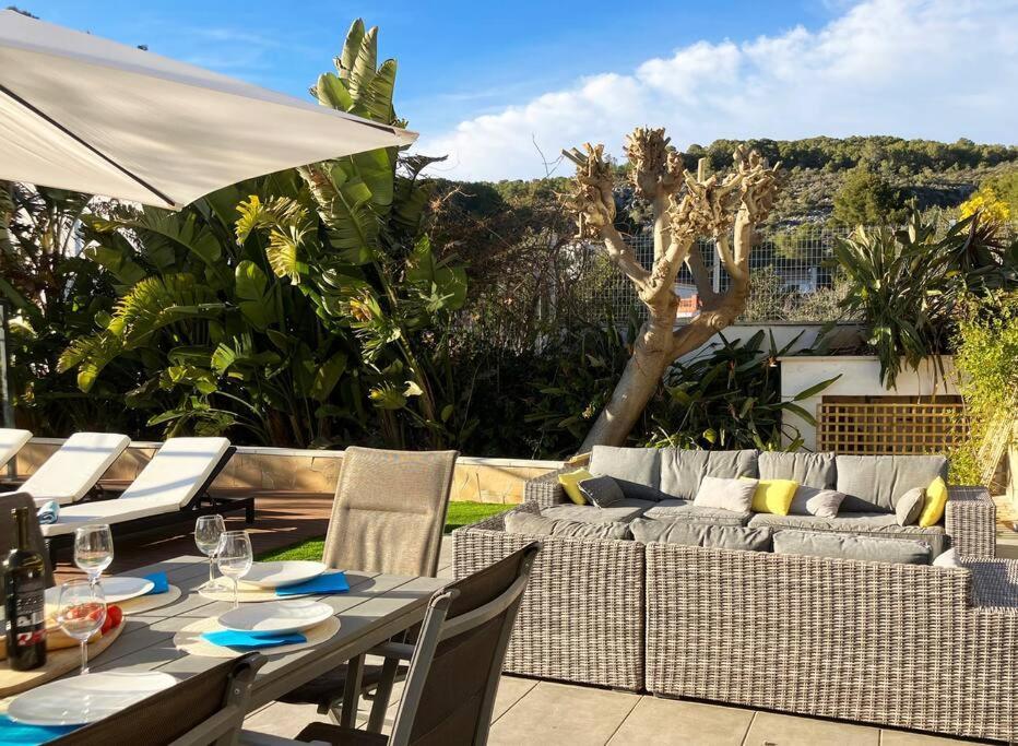 Tranquil Large 6 Bedroom Family Villa Sleeps 20 Near Sitges Sant Pere De Ribes Exterior photo