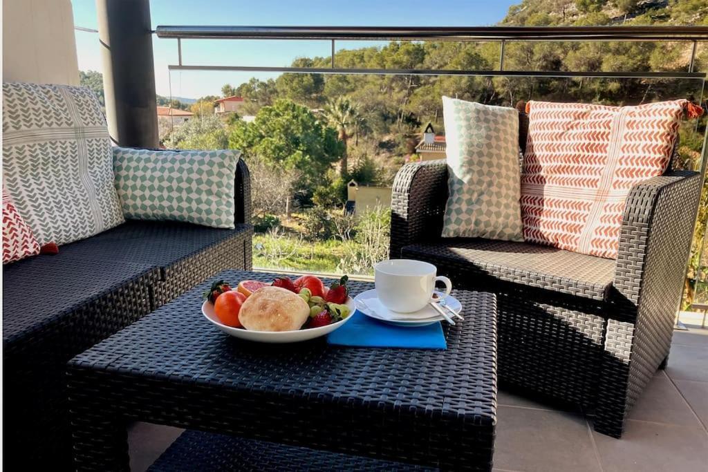 Tranquil Large 6 Bedroom Family Villa Sleeps 20 Near Sitges Sant Pere De Ribes Exterior photo