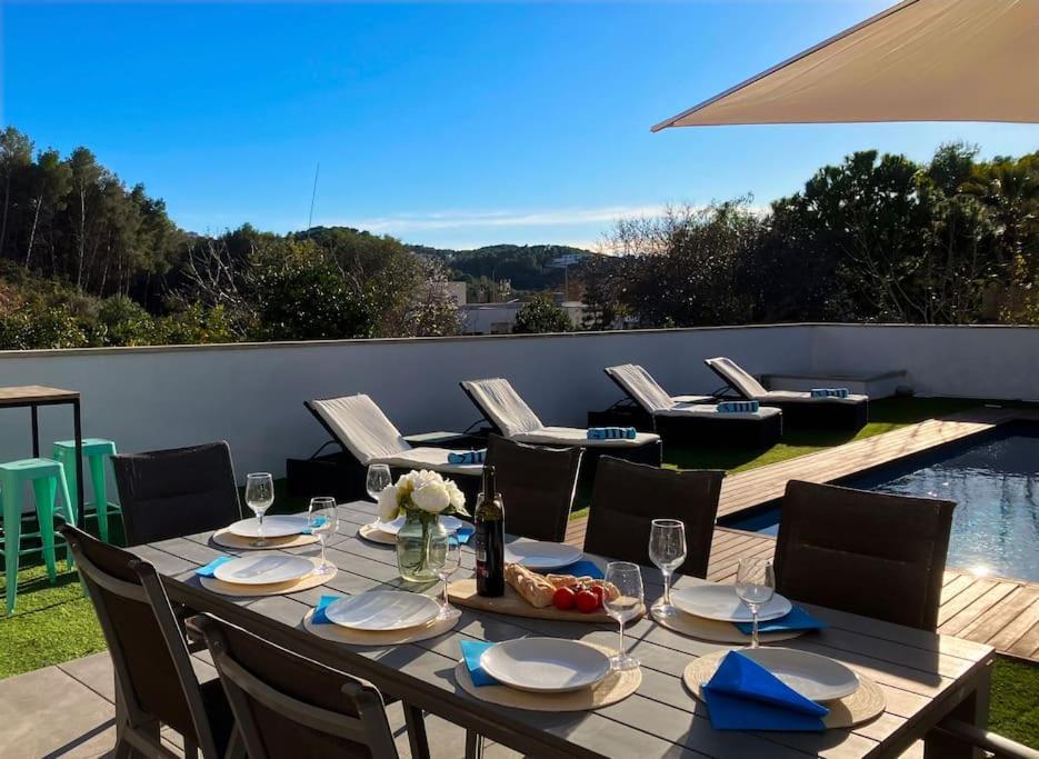 Tranquil Large 6 Bedroom Family Villa Sleeps 20 Near Sitges Sant Pere De Ribes Exterior photo